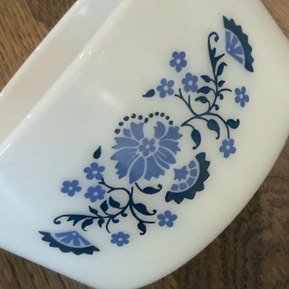 Vintage 1970 Pyrex Blue Onion Willow 473 1 Qt White Casserole Dish W/Opal Lid